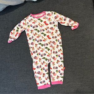 Magnetic Me sleeper size 3-6 months EUC